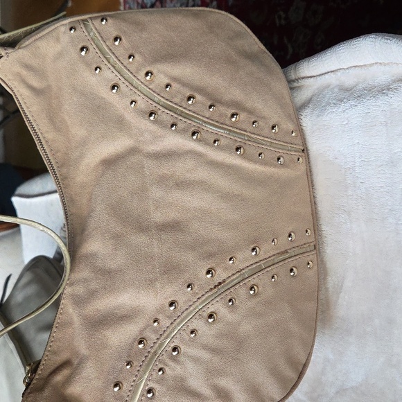 Bags - Picture 5 of 6